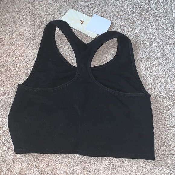 Fabletics Kingsley Seamless Bra - Picture 4 of 5